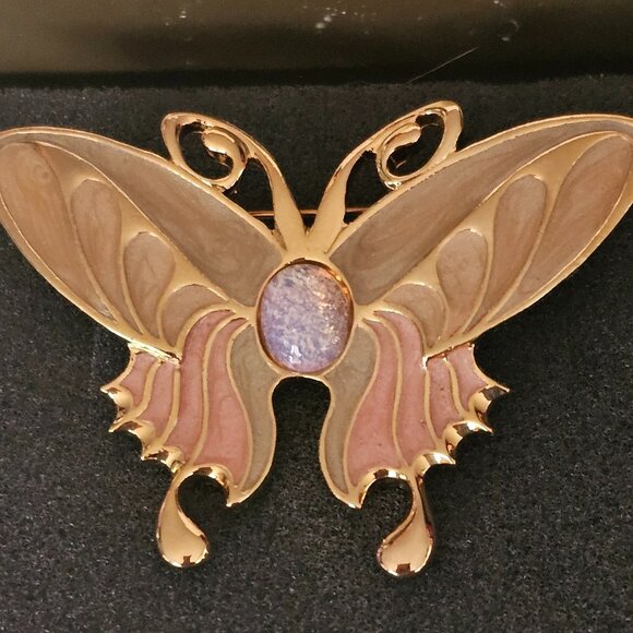 Avon Victorian Butterfly Pin Brooch w Box Retired 1998 Enamel w Faux Opal - Picture 1 of 4
